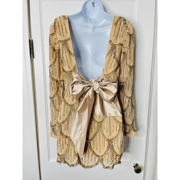 NBD Revolve Tristan Mini Dress XS Sequin Scalloped Hem Bow Delicate Regal Gold - Picture 2 of 13